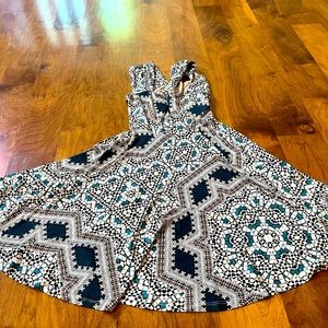 HD IN PARIS DRESS SIZE XS ANTHROPOLOGY